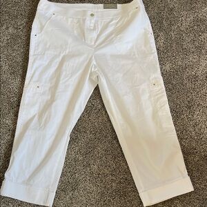 NWT Chico's White Luxe Twill Utility Crop Size 3
